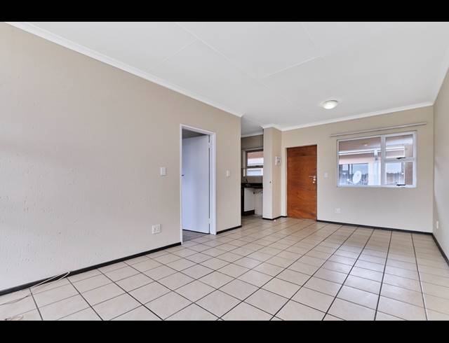 1 BEDROOM APARTMENT FOR SALE IN FERNDALE